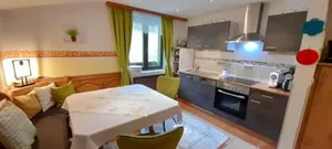 Image of Urlaub am Krausberghof, Apartment mit Balkon und Parkplatz, Aufenthaltsraum, Sauna und Infrarotkabine, inmitten der Natur, kostenfreie Kaffeekapseln, 6 Fahrminuten zur Alpentherme Gastein und zur Schlossalmbahn, Spielplatz, großer Gartenbereich