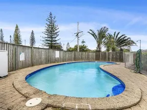 Image of Kawana Beachside Getaway 1 Bedroom Apartment