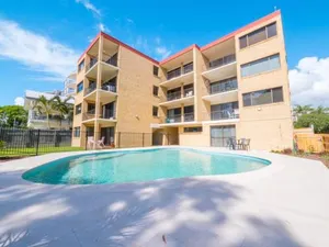 Image of Golden Shores Unit 1, 21 Landsborough Parade