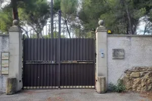 Image of Villa de 240 m2 au calme avec piscine