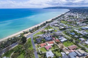 Image of Soleil Sur La Mer - Dromana Beach