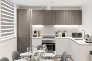 Image of Luxurious 2 BR - Apartment - Sleeps 6