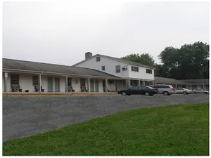 Image of Red Carpet Inn & Suites Muncie