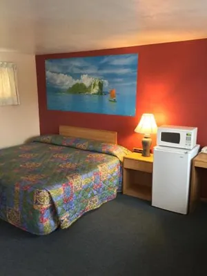 Image of Parkway Motel