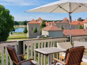 Image of LoggiaHaus am Schloss, 5 Ferienwohnungen, teils mit Schloss- und Seeblick