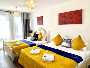 Image of 2-Bedrooms Modern Apartment next to Velodrome, Lounge, Balcony, Parking, ABBA