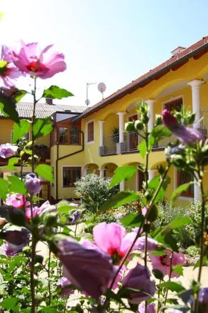 Image of Weingut - Gästezimmer zum Schwalbennest