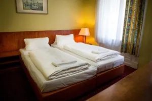 Image of City Hotel - HEEFA OHG