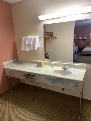 Image of Travelers Motel