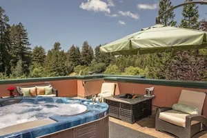 Image of Applewood Inn