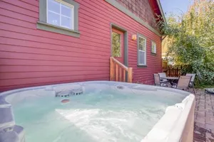 Image of Georgia Peach - Meredith Lodging