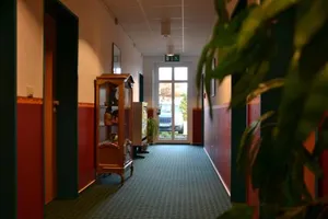 Image of Lohne Business