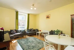 Image of 7 Bedroom Townhouse