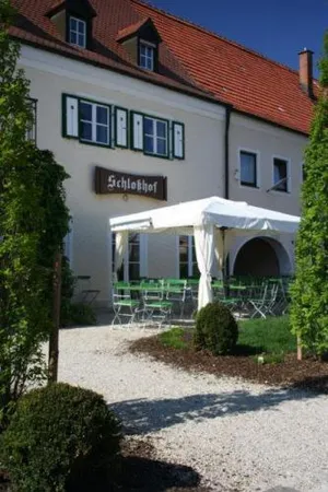 Image of Schlosshof anno 1743