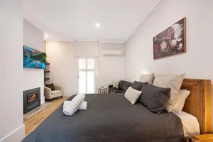 Image of Little Hopwood Apartment No1