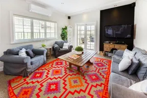 Image of The Edward Townhouse 155 - Steps to Town