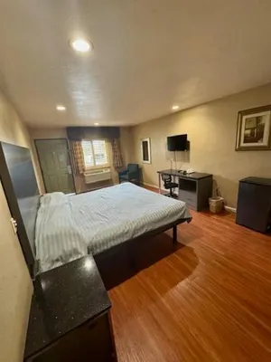 Image of Golden Star Inn