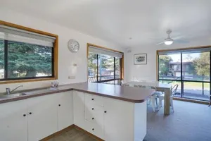 Image of Eastern Beach Unit 6