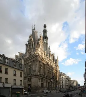 Image of Cédric hosts ! A Home in Paris