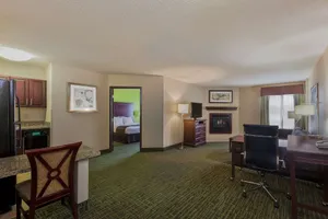 Image of Country Inn & Suites by Radisson, Cedar Rapids North, IA