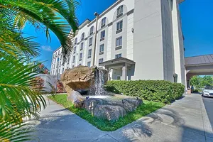 Image of Airport Inn & Suites