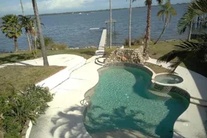 Image of Pineda Palms Estate, 4 BR for 13 guests, heated pool