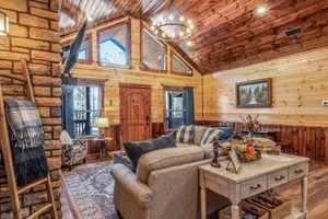 Image of Large Luxury 2BR Cabin w Hot Tub Double Trouble was designed for fun comfort and memories minutes from buzzling Hochatown and beautiful Beaver Bend State Park