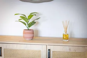 Image of Spacious 4 Bed - Near Uxbridge/Heathrow & PARKING