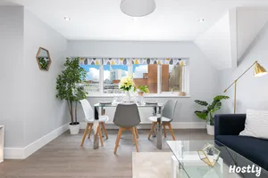 Image of Tulip Apartment - The Heart of Reading Town Centre
