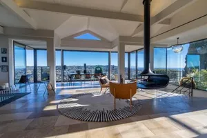 Image of Mougins Collection - Magnifique Maison du Vieux Village de Mougins, avec Bassin à débordement et vues Mer et Montagnes