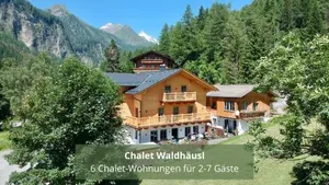 Image of Chalet WaldHäusl luxuriöse Ferienwohnungen mit Sauna & Whirlpool, Kamin, Balkon oder Terrasse mit Bergblick