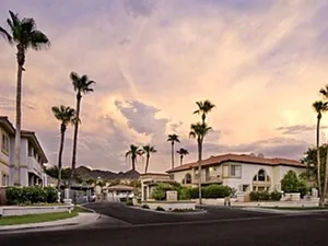 Image of Private Corner of Resort w\/3 Pool Complexes -- ½ mile Walk to N. Mtn. Hiking!