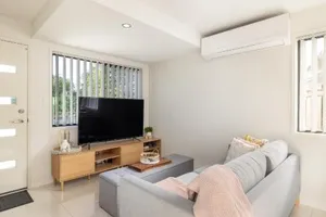 Image of 2 Bedroom Great Location & Walk to Train