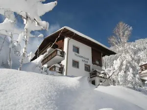 Image of Tschatscha Nova