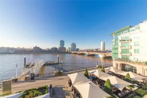 Image of Panoramic Riverside Facing - 2 Bed - 2 Bath - 2 Balconies - in London Nine Elms