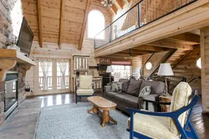 Image of Hummingbird Haven Cabin by Amish Country Lodging