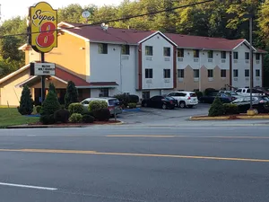 Image of Super 8 Martinsville VA