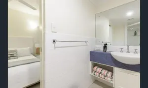 Image of Charming 1 bedroom Apt - Close to Town & Beach