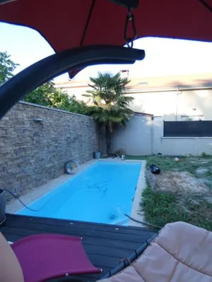 Image of Maison moderne et spacieuse avec piscine