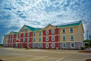 Image of Savannah Suites Pleasanton San Antonio