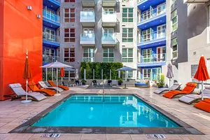 Image of SuitesRUs Apart Hotel at Glendale