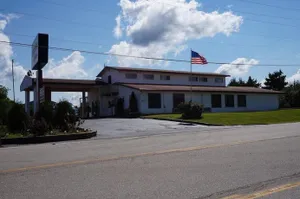 Image of Ozark Inn & Suites