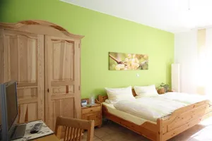 Image of Claes Weinquartier - Appartements & Wein by Niko Schmitt