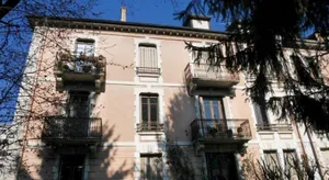 Image of "Spacieux T4 au cœur d'Annecy - Parking, Balcons, Proche Centre Historique" - FR-1-432-13