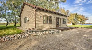 Image of Waterfront Cabin in Detroit Lakes W/deck+yard