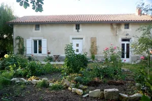 Image of Willow Tree Cottage Villegats