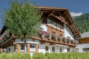 Image of Garni Vierjahreszeiten