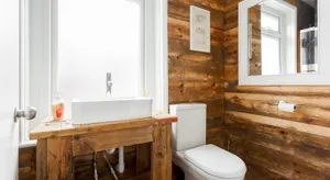 Image of Stylish Town Centre Apartment Close to Beach and Shops