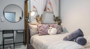 Image of Cozy Double Room - Seconds to Central Station - Near Townhall UTS USYD Darling Harbour Chinatown - S