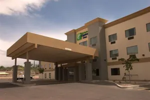 Image of HOLIDAY INN AND SUITES GLOBE